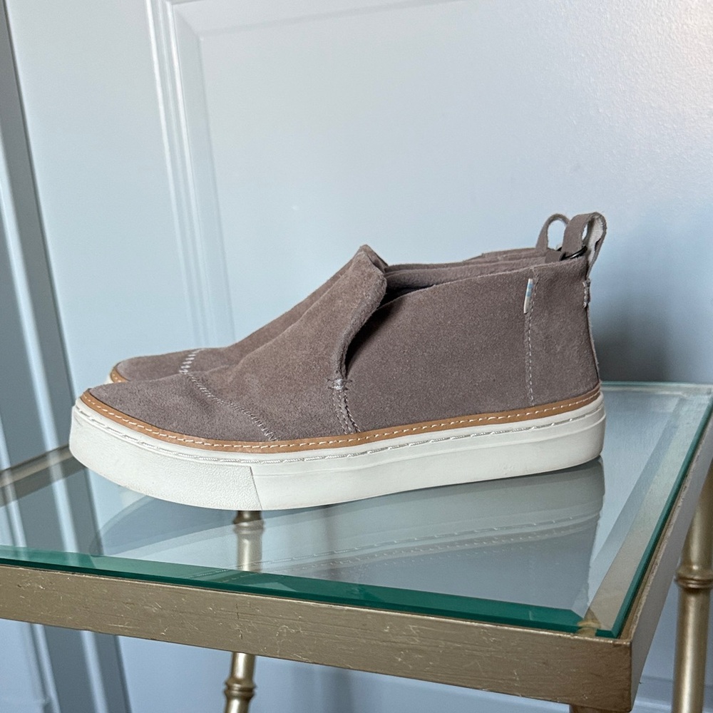 TOMS Women's Paxton Slip-On